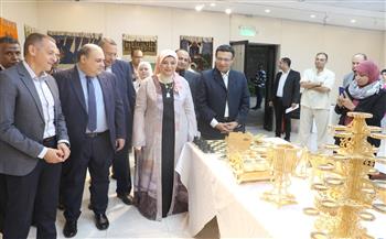 قصور الثقافة تفتتح أول متجر دائم لمنتجات الحرف التراثية في أسوان  