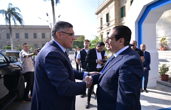 محافظ الجيزة يشارك في افتتاح المؤتمر الدولي الأول للذكاء الاصطناعي بجامعة القاهرة