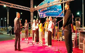 إقبال كبير على عروض الثقافة بممشى أهل السويس