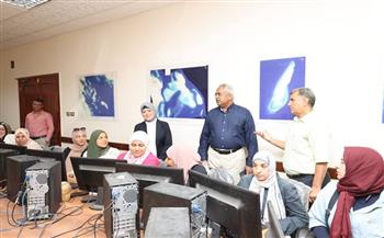 سكرتير عام البحر الأحمر يشهد فعاليات الدورة التدريبية (Microsoft Office Excel) بديوان عام المحافظة 