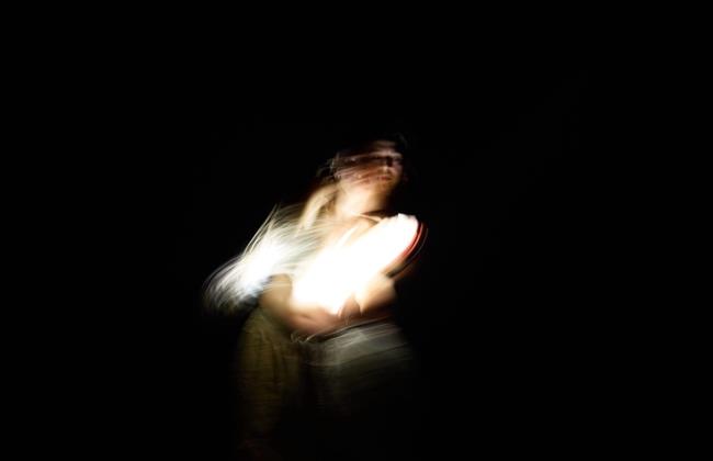 اليوم .. «نور» عرض «مصري - فلسطيني» بمهرجان دي-كاف على مسرح الفلكي