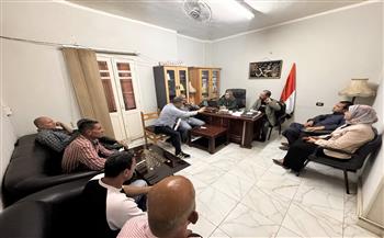 مدير "ثقافة الفيوم" تجتمع بقسم المسرح استعدادا للعروض والبروفات القادمة