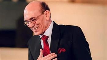 اتحاد المبدعين العرب يمنح الفنان محمد صبحي وسام التفرد في الإبداع تقديرا لمسيرته الفنية