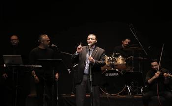 غدًا .. وائل الفشني على  المسرح المكشوف بالأوبرا 