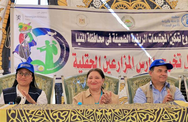 نائبة وزيرة التضامن تتابع تنفيذ مشروع الأمن الغذائي في المنيا
