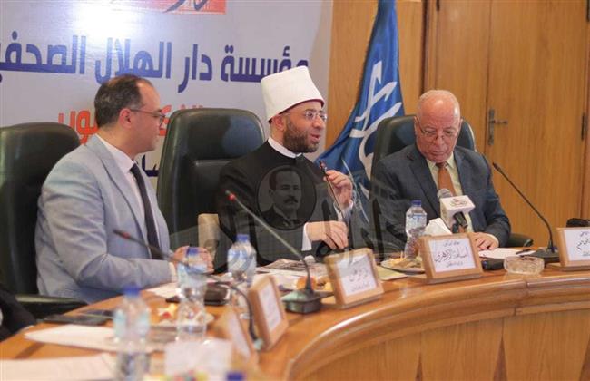 الأزهري: نحتاج إلى تدريب شامل للأئمة والإداريين والمهندسين والقانونيين والماليين