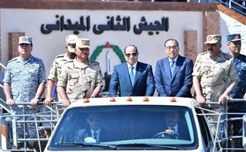 نسور فى الجو.. أسود فى البحر.. وحوش فى البر..  القوات المسلحة.. «صمام أمان» المصريين