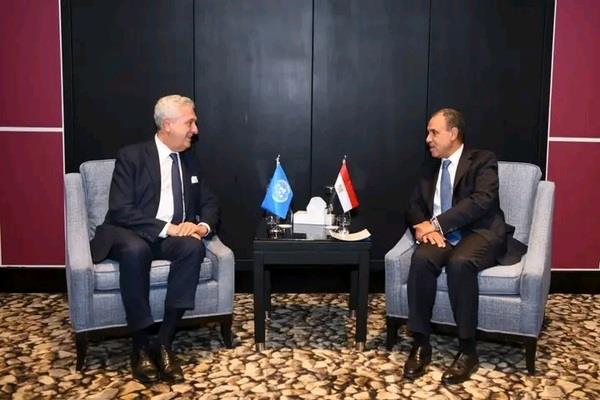 وزير الخارجية يستعرض مع مفوض اللاجئين أعباء استضافة 10 ملايين أجنبي في مصر