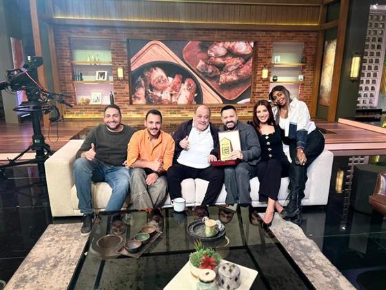 بعد أزمة حلقة عزة سعيد.. إدوارد يكرم الفنان ضياء الميرغني في برنامج القاهرة اليوم   