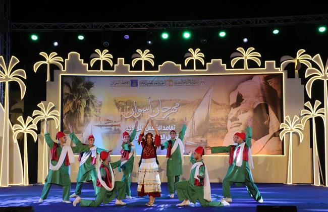 عروض فنية كبرى بمعبد أبو سمبل والسوق السياحي ضمن فعاليات مهرجان "تعامد الشمس" بأسوان