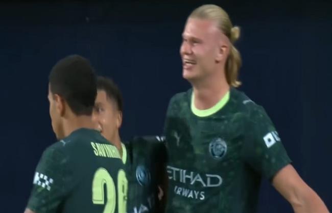 دوري أبطال أوروبا.. هالاند يسجل الهدف الأول للسيتي في مرمى فياريال