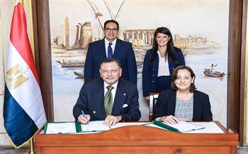"المشاط" تشهد توقيع بروتوكول تعاون بين المعهد القومي للحوكمة والتنمية المستدامة وجامعة القاهرة