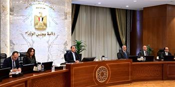 مسئولو جهاز تنمية المشروعات يستعرضون عددًا من الأنشطة المختلفة والخريطة الاستثمارية بالمحافظات