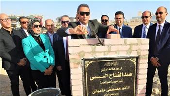 محافظ السويس يضع حجر الأساس لمشروعين جديدين بالمنطقة الحرة