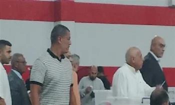 حسين لبيب يدلي بصوته في الجمعية العمومية لنادي الزمالك