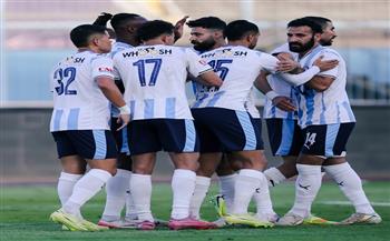الدوري الممتاز.. بيراميدز يضيف الهدف الثاني في مرمى فاركو بطريقة كوميدية