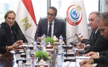 وزير الصحة يبحث مع «ميدترونيك» ميكنة منظومة تغيير الصمام الأورطي بالقسطرة «TAVI»