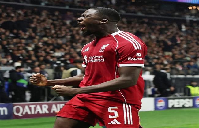 دوري أبطال أوروبا.. ليفربول يتعملق على آينتراخت بثلاثية في الشوط الأول 