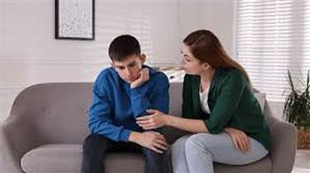 كيف تساعدين ابنك المراهق على استعادة حماسه الدراسي والشخصي؟
