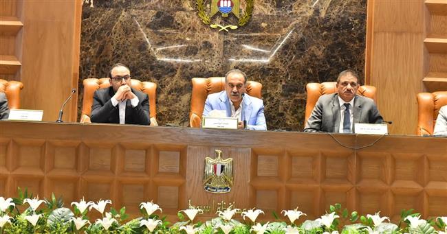 محافظ أسيوط: خطة لتطوير منظومة النظافة ودعم الاستثمار وتحسين الخدمات المقدمة للمواطنين