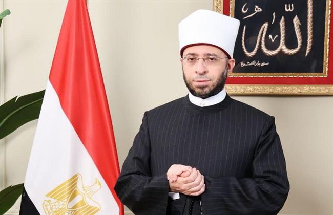 وزير الأوقاف يوجه بصرف مكافأة قدرها خمسة آلاف جنيه وشهادة تقدير لعامل مسجد من ذوي الهمم