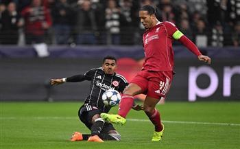 دوري أبطال أوروبا.. فان دايك يضيف الهدف الثاني لـ ليفربول في شباك اينتراخت