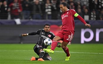 دوري أبطال أوروبا.. ربع ساعة سلبية في مواجهة آينتراخت فرانكفورت وليفربول