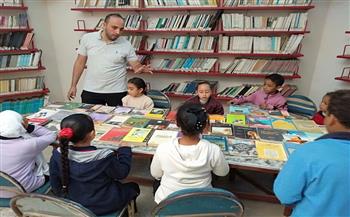 قصر ثقافة البحيرة ينظم معرضًا للكتب التاريخية بمكتبة المشير أبو غزاله الثقافية