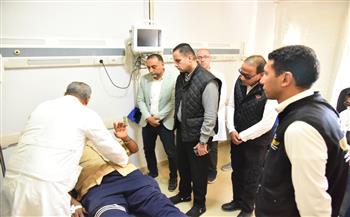 نائب وزير الصحة يتفقد مستشفى نخل المركزي لضمان جودة الخدمات الطبية بشمال سيناء