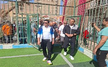 وزير الشباب و الرياضة ومحافظ السويس يفتتحان ملعبًا خماسيًا جديداً 