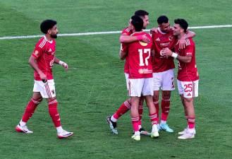 دفاع هش وهجوم قوي.. ماذا قدم الأهلي في 11 مباراة بالدوري؟
