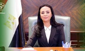 وزيرة التضامن تتلقى طلب الاتحاد المصري لتمويل المشروعات المتوسطة والصغيرة ومتناهية الصغر
