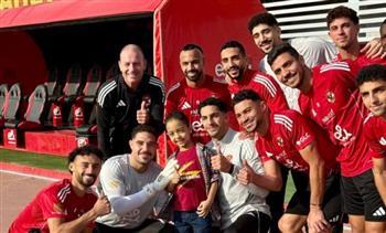 الأهلي يستضيف محمد أحمد مجدي لدعمه قبل سفره لإجراء عملية زرع نخاع