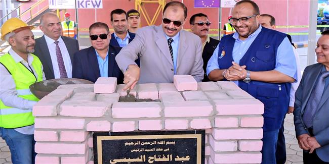 محافظ سوهاج يضع حجر الأساس لمشروع تأهيل وتوسعة محطة مياه غرب سوهاج بتكلفة 258 مليون جنيه
