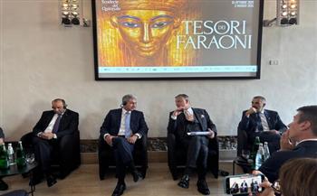 وزير السياحة والآثار ووزير الثقافة الايطالي يعقدان مؤتمرا صحفيا حول معرض كنوز الفراعنة