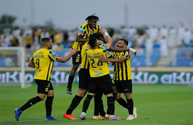 الكلاسيكو السعودي: انطلاق مواجهة اتحاد جدة والهلال في الجولة السادسة 