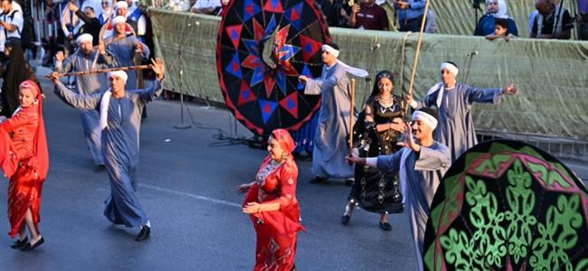 الإسماعيلية تتلألأ بالأنغام والأزياء في انطلاق مهرجان الفنون الشعبية بمشاركة 12 دولة 