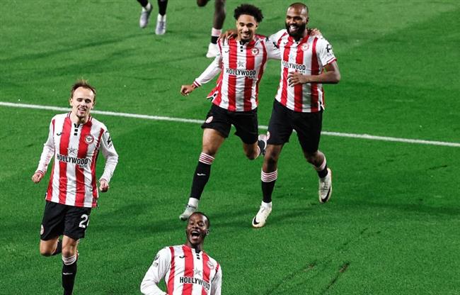 الدوري الإنجليزي.. برينتفورد يتقدم على ليفربول بهدف مبكر