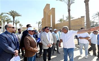 وزير الإسكان يتفقد مكونات مشروع حدائق "تلال الفسطاط"