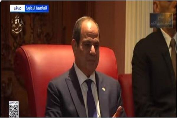 الرئيس السيسي يشاهد الفيلم القصير "حراس الرمال" في احتفالية "مصر وطن السلام" 