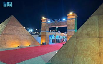 الجناح المصري يُشارك في مهرجان "ليالي سهيل" بمجموعة فريدة من المشغولات اليدوية والأعمال الفنية والتراثية