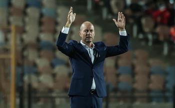 دوري أبطال أفريقيا.. حكم مباراة الأهلي وإيجل نوار يطرد جراديشار