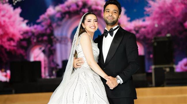 الفنان أحمد جمال يحتفل بزفافه على فرح الموجي