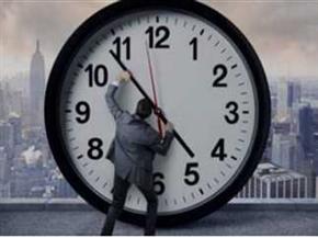 استعد لتغيير الساعة 60 دقيقة.. موعد تطبيق التوقيت الشتوي 2025