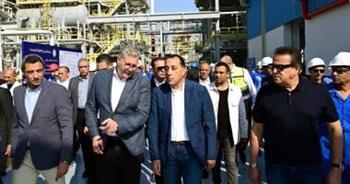 رئيس الوزراء يفتتح مشروع استرجاع الغازات بشركة "النصر للبترول"
