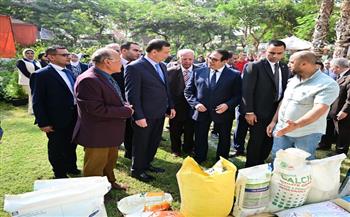 وزير الزراعة ورئيس جامعة القاهرة يفتتحان النسخة الأولى من معرض البساتين EXPO-2025 بكلية الزراعة