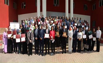 "قومي المرأة" ينظم لقاءًا لاعلان جوائز المسابقة البحثية "التمكين السياسي للمرأة المصرية.. تحديات ومؤشرات"