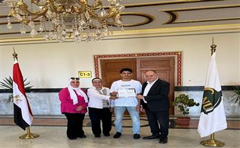 جامعة القاهرة الأهلية تعلن فوز الطالب سيف أحمد الشحات بالمركز الأول في بطولة الجامعة لتنس الطاولة 