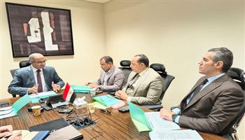 «الإسكان» تناقش آليات تنفيذ قانون تنظيم مرفق مياه الشرب والصرف الصحي