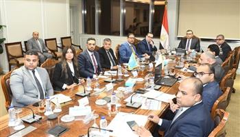 وزير الإسكان يتابع مع مسئولي «التخطيط والمشروعات» موقف الفرص الاستثمارية بالمدن الجديدة